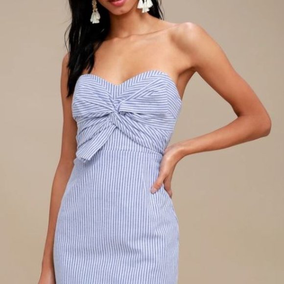 Lulus Dresses & Skirts - Lulus Blue Striped Strapless Knotted Dress